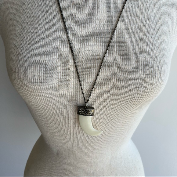 Faux Ivory Boho Tooth Necklace - Picture 2 of 8